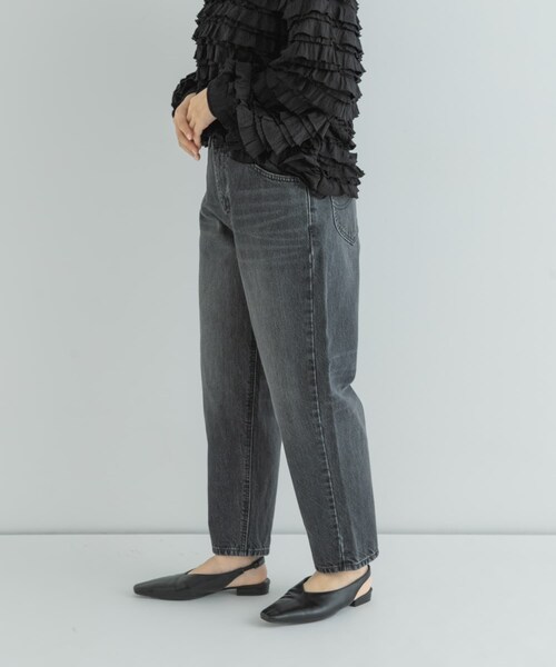 URBAN RESEARCH Sonny Label（アーバンリサーチサニーレーベル）の「『別注』Lee101×Sonny Label　TAPERED PANTS（デニムパンツ・レディース・GRY USED・XS/S/M）」の4枚目の写真