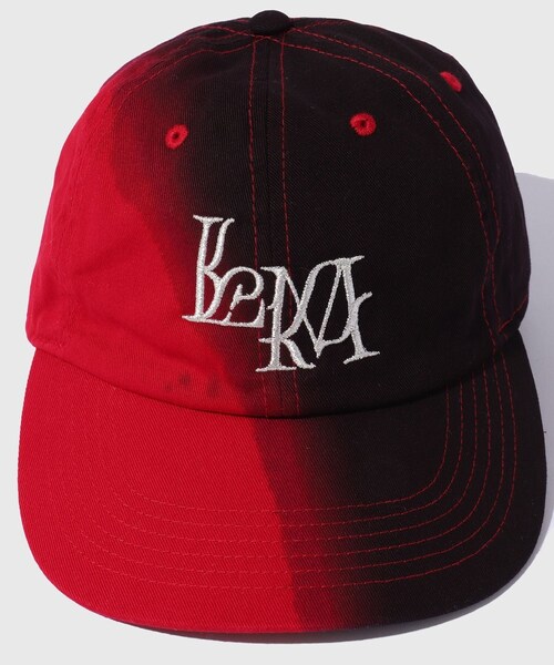 ADAM ET ROPE'（アダムエロペ）の「【LIBRIO MENDONCA/リブリオ メンドンサ】BLACK DYED LM CAP（キャップ・メンズ・ブルー/レッド・F）」の4枚目の写真