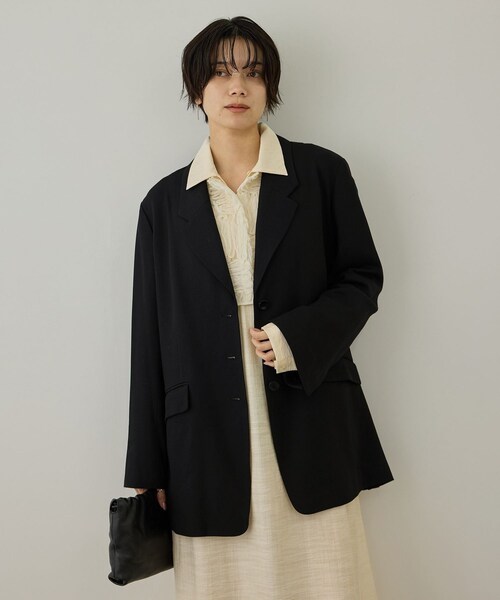 ADAM ET ROPE'(アダムエロペ)の「ビスコースウールエフォートレスジャケット / セットアップ対応(テーラードジャケット・レディース・ブラック/ブラウン・F)」の9枚目の写真