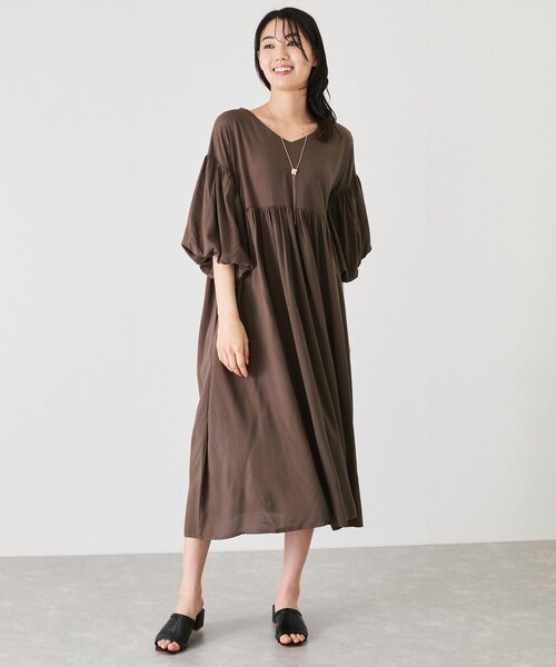 Jayro（ジャイロ）の「バルーンスリーブワンピース（ワンピース・レディース・ブラック/ブラウン系・F）」の7枚目の写真