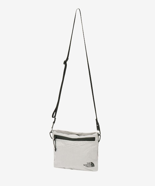 URBAN RESEARCH Sonny Label（アーバンリサーチサニーレーベル）の「THE NORTH FACE　RAFTER SHOULDER POUCH S（ショルダーバッグ・メンズ・ブラック/ティングレー・One）」の2枚目の写真