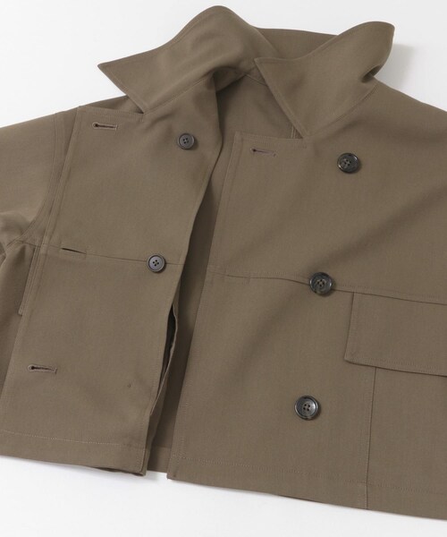 URBAN RESEARCH ROSSO（アーバンリサーチロッソ）の「F by ROSSO　ビッグカラーダブルショートコート（テーラードジャケット・レディース・BEIGE/BROWN・FREE）」の14枚目の写真