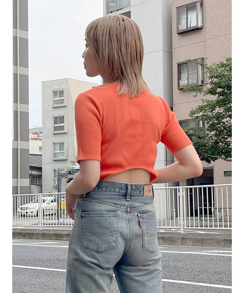 Ungrid（アングリッド）の「バックオープンフィットハーフスリーブTee（Tシャツ/カットソー・レディース・オフホワイト/ブラック/ピンク/オレンジ/ブルー・F）」の10枚目の写真