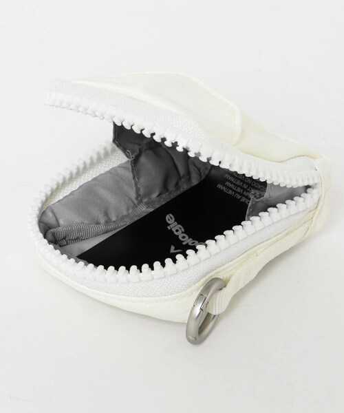 KBF（ケイビーエフ）の「TOPOLOGIE　Mini Utillity Sacoche（その他雑貨・レディース・BLACK/OFF・one）」の5枚目の写真