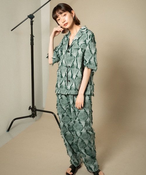 KBF(ケイビーエフ)の「カットジャガードハーフスリーブジャケット(テーラードジャケット・レディース・GREEN/BEIGE・one)」の22枚目の写真