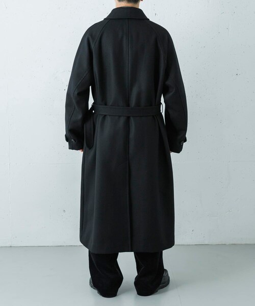 URBAN RESEARCH(アーバンリサーチ)の「YLEVE SUPER100'S WOOL MELTON COAT(テーラードジャケット・メンズ・010 BLACK/040 BEIGE・4)」の4枚目の写真