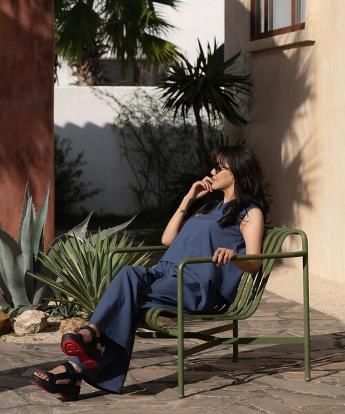 ROPE'（ロペ）の「バックオープンオールインワン/イージーケア（つなぎ/オールインワン・レディース・ブラック/ベージュ/ブルー・F）」の8枚目の写真