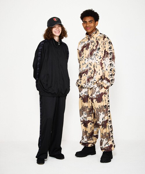 URBAN RESEARCH（アーバンリサーチ）の「LOTTO　LOGO TAPE TRACK PANTS（その他パンツ・メンズ・CAMO/BLACK・M/L/XL）」の16枚目の写真