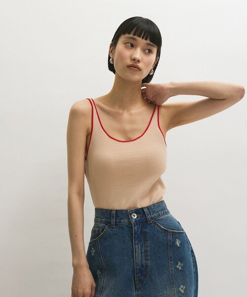 ADAM ET ROPE'（アダムエロペ）の「カラーブレードニットタンクトップ（タンクトップ・レディース・ブラック/ダークブラウン系/ベージュ系・F）」の3枚目の写真