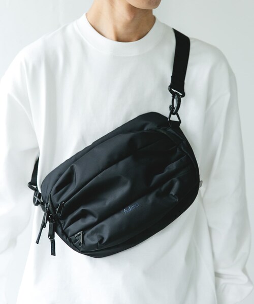 URBAN RESEARCH DOORS（アーバンリサーチドアーズ）の「fulcro runner（ショルダーバッグ・メンズ・BLACK/D.GRAY・-）」の3枚目の写真