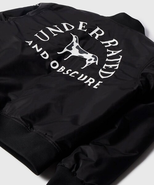 ADAM ET ROPE'（アダムエロペ）の「【by Parra/バイ・パラ】Club not 1976 satin bomber jacketq（その他アウター・メンズ・ブラック・L/M/XL）」の9枚目の写真