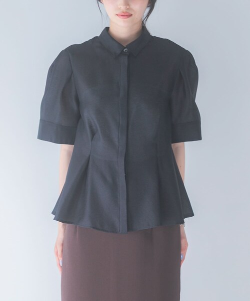 URBAN RESEARCH ROSSO（アーバンリサーチロッソ）の「シアーオーガンジーフォルムシャツ（シャツ/ブラウス・レディース・BLACK/OFF WHITE・Free）」の15枚目の写真