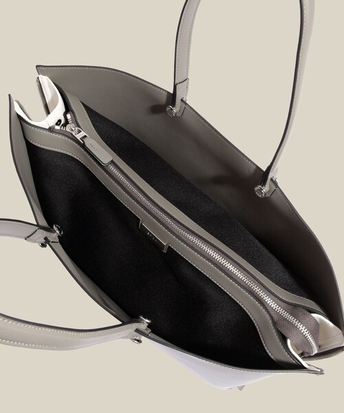 ROPE'(ロペ)の「【E'POR】Y BAG Wide/A4対応・通勤・26SS(トートバッグ・レディース・ブラック/グレー/キナリ/ダークブラウン/ダークグリーン・F)」の15枚目の写真