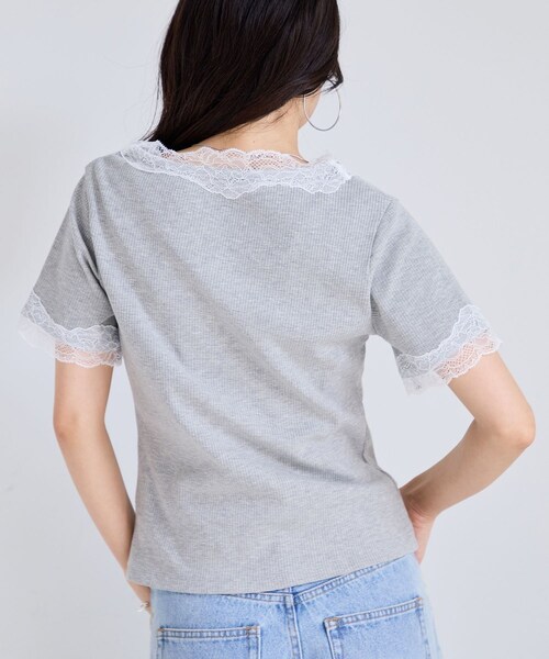VIS（ビス）の「レーストリムVネックTシャツ/汗ジミ加工（Tシャツ/カットソー・レディース・ブラック/ライトグレー/オフホワイト・F）」の7枚目の写真