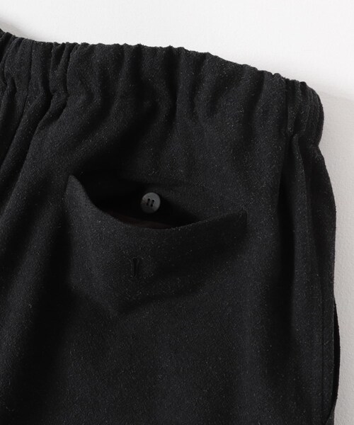 URBAN RESEARCH(アーバンリサーチ)の「Cale シルクウールニドムパンツ(その他パンツ・メンズ・Black・3/4)」の9枚目の写真