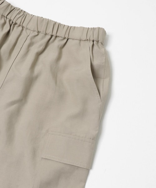 URBAN RESEARCH DOORS（アーバンリサーチドアーズ）の「トロミカーゴイージーパンツ（その他パンツ・レディース・GREIGE/KHAKI・S/M）」の5枚目の写真