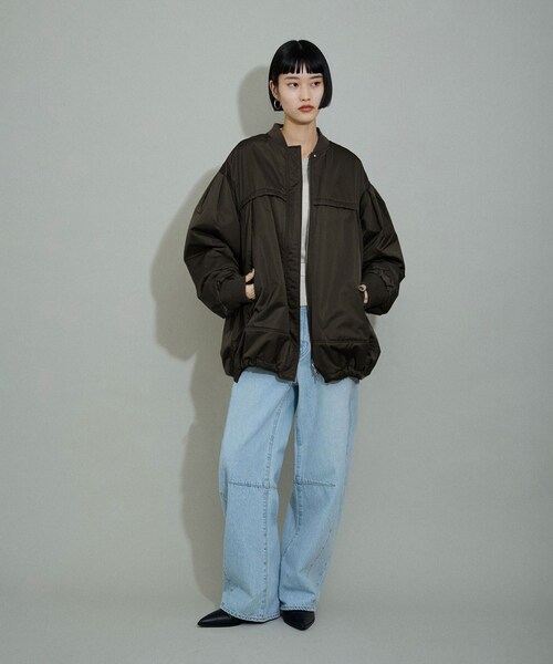 ADAM ET ROPE'(アダムエロペ)の「【WEB限定】・【定番】パフスリーブMA1(MA-1・レディース・ブラック/ダークブラウン/ブラウン・F)」の8枚目の写真