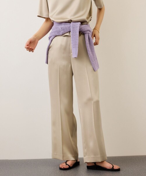 ROPE'(ロペ)の「ドレープサテンイージーパンツ/セットアップ対応・イージーケア(その他パンツ・レディース・ブラック/キャメル系/ベージュ・36/38)」の19枚目の写真