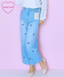 marun | ＜大きいサイズ＞リボン刺しゅうパール調デニムパンツ　marun(デニムパンツ)