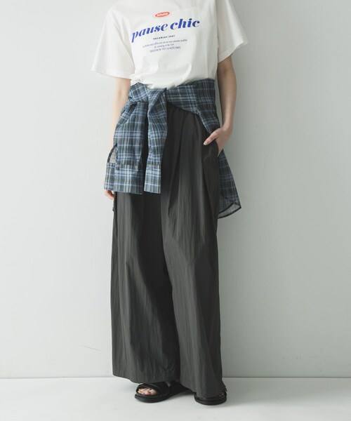 URBAN RESEARCH(アーバンリサーチ)の「『UR TECH/撥水/UVカット』ギャザーワイドパンツ(その他パンツ・レディース・ICE GRAY/BEIGE/CHARCOAL・36/38)」の10枚目の写真