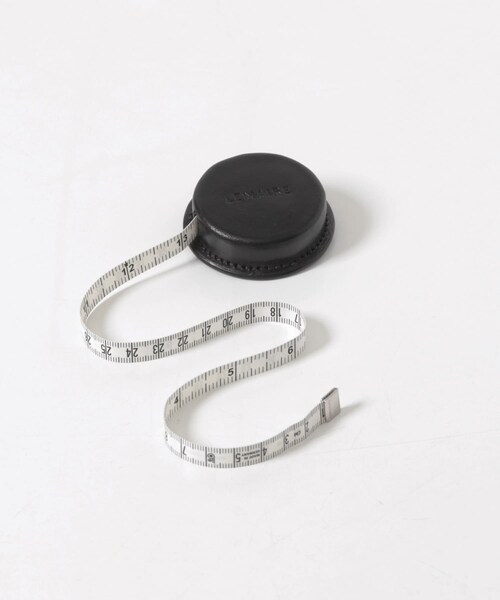 URBAN RESEARCH(アーバンリサーチ)の「LEMAIRE MOLDED TAPE NECKLACE(ネックレス・メンズ・BLK BK999・One)」の8枚目の写真
