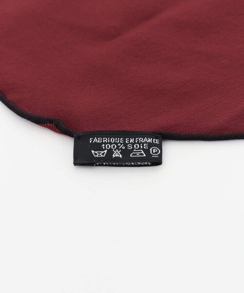 URBAN RESEARCH ROSSO（アーバンリサーチロッソ）の「VINTAGE　ロサンジュPMシルクスカーフ（バンダナ/スカーフ・レディース・ボルドー・-）」の5枚目の写真