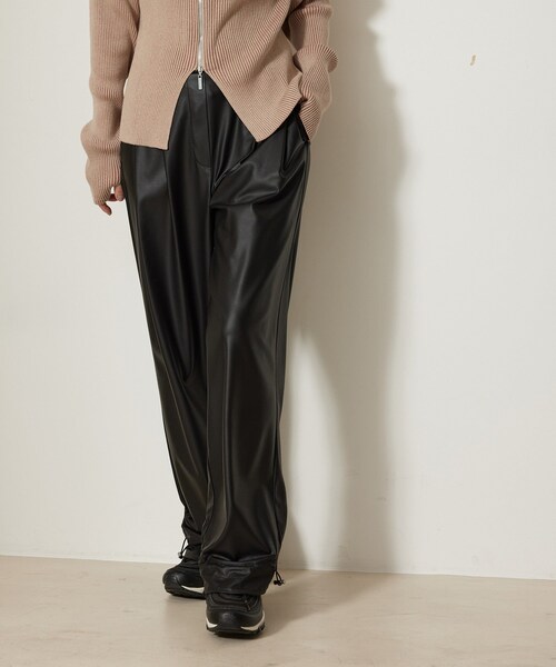 NERGY（ナージー）の「【イージーケア】Synthetic Leather イージータックパンツ（その他パンツ・レディース・ブラック・F/M/S）」の8枚目の写真