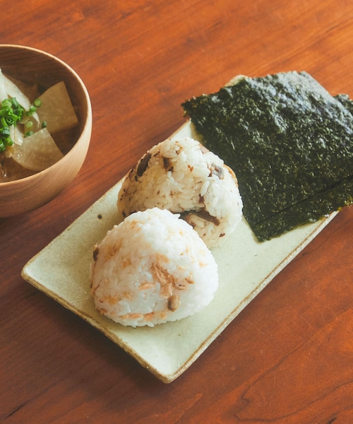 URBAN RESEARCH DOORS(アーバンリサーチドアーズ)の「佐藤敬 黄粉引鮭皿(食器・メンズ・-・-)」の5枚目の写真