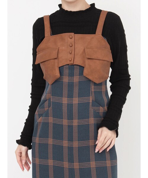 dazzlin（ダズリン）の「ダブルポケットマテリアルビスチェ（その他トップス・レディース・オフホワイト/キャメル・S/M）」の15枚目の写真