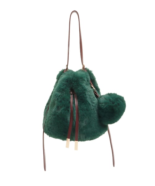 ELENDEEK(エレンディーク)の「FUR BON BON CHARM BAG(ショルダーバッグ・レディース・グレー/イエロー/グリーン・F)」の6枚目の写真