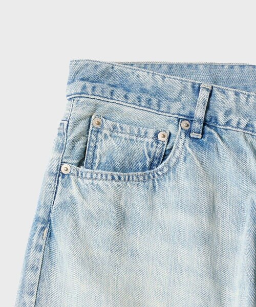 ADAM ET ROPE'（アダムエロペ）の「【AURALEE/オーラリー】FADED SELVEDGE LIGHT DENIM WIDE PANTS（デニムパンツ・メンズ・ブルー系・28/30/32/34）」の8枚目の写真