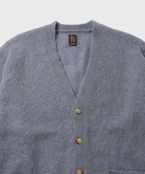 ADAM ET ROPE'（アダムエロペ）の「【BATONER/バトナー】PURE MOHAIR V CARDIGAN（カーディガン/ボレロ・メンズ・ブラック/グレー/パープル・2/3）」の8枚目の写真