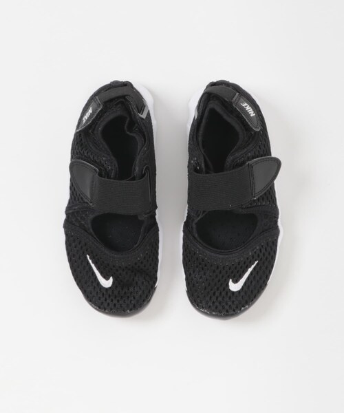 URBAN RESEARCH DOORS(アーバンリサーチドアーズ)の「NIKE ナイキリフト GS/PS BOYS(KIDS)(シューズ小物/雑貨・キッズ・ブラック・18/19/20/21)」の5枚目の写真