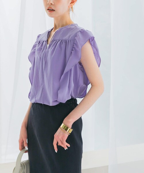 URBAN RESEARCH ROSSO（アーバンリサーチロッソ）の「フリルブラウス（シャツ/ブラウス・レディース・bk print/off/sax・FREE）」の21枚目の写真