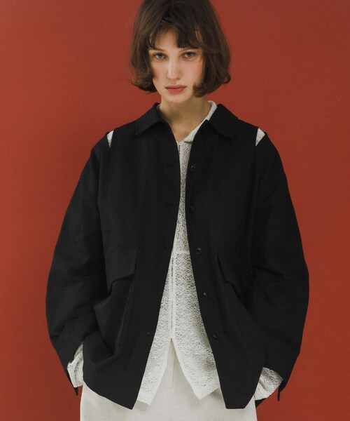 LAATO（ラート）の「slit coveralls（カバーオール・レディース・クリーム/インク・Free）」の3枚目の写真