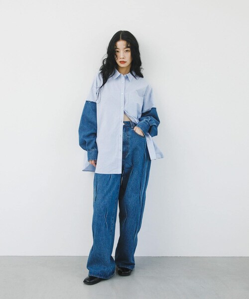 KBF（ケイビーエフ）の「タックWIDEデニム（デニムパンツ・レディース・L.BLUE/BLUE・36/38）」の10枚目の写真