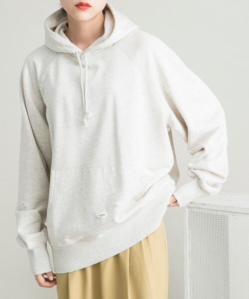 KBF（ケイビーエフ）の「ダメージBIGフーディー（パーカー・レディース・NAVY/TOP GRAY・one）」の4枚目の写真