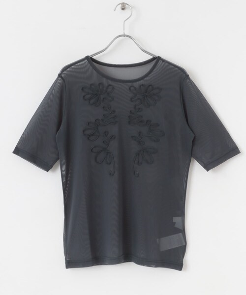 SENSE OF PLACE by URBAN RESEARCH（センスオブプレイスバイアーバンリサーチ）の「コードシシュウカットトップ（Tシャツ/カットソー・レディース・CHARCOAL/IVORY/BROWN・one）」の21枚目の写真