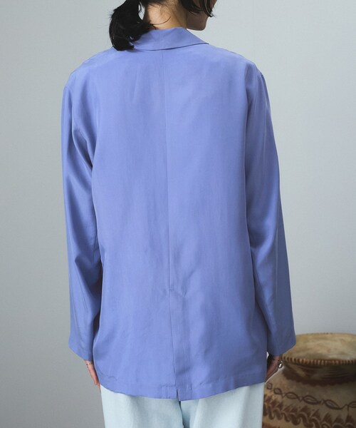 ADAM ET ROPE'（アダムエロペ）の「[25SS]GENTLE SILK ジャケット【セットアップ対応・洗える】（テーラードジャケット・レディース・ブラック/ベージュ/ブルー・F）」の18枚目の写真