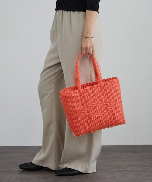 ADAM ET ROPE'（アダムエロペ）の「【J'aDoRe・一部店舗限定】【PALOROSA（パロロサ）】BASKET BASIC SMALL（トートバッグ・レディース・ダークブラウン/ピンク・F）」の17枚目の写真