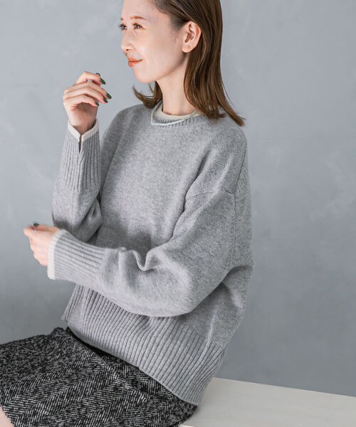 URBAN RESEARCH ROSSO（アーバンリサーチロッソ）の「『WEB/一部店舗限定』エクストラファインシームデザインニット（ニット/セーター・レディース・PEARLWHITE/LEMON/BABY PINK/LOYAL BLUE/GRAY×WH/BROWN×RED・FREE）」の17枚目の写真