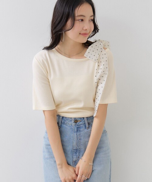 VIS(ビス)の「肩リボンTシャツ(Tシャツ/カットソー・レディース・ブラック/キナリ/ダークブラウン/サックス・F)」の9枚目の写真