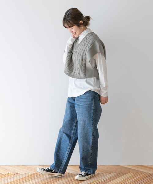 ITEMS URBANRESEARCH（アイテムズ アーバンリサーチ）の「アシンメトリーケーブルニットベスト（ベスト・レディース・WHITE/PINK BEIGE/KHAKI GRAY・one）」の13枚目の写真