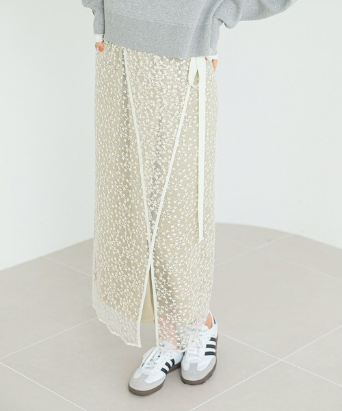 URBAN RESEARCH ROSSO（アーバンリサーチロッソ）の「フラワースパンコールレーススカート（スカート・レディース・sax/off・FREE）」の10枚目の写真