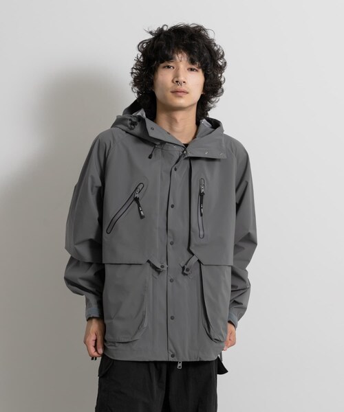 THE GOODLAND MARKET（ザグッドランドマーケット）の「F/CE.　ALL-WEATHER SHELL（マウンテンパーカー・メンズ・Black/Gray・M）」の2枚目の写真