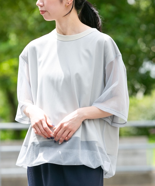 EKAL(エカル)の「『UR TECH ひやサラクール』メッシュレイヤードT-SHIRTS(Tシャツ/カットソー・レディース・ホワイト/グレー/ネイビー/レンガー・One)」の2枚目の写真