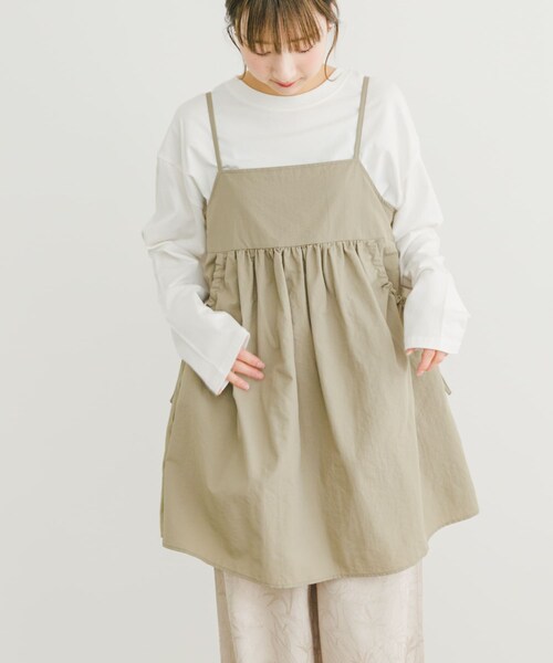 ITEMS URBANRESEARCH(アイテムズ アーバンリサーチ)の「ポケットギャザーキャミ(キャミソール・レディース・BEG/CHA・FREE)」の13枚目の写真