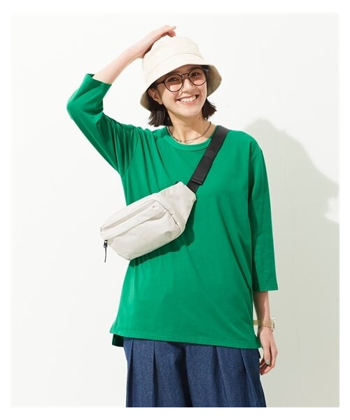 nissen（ニッセン）の「綿１００％汗染みしにくいクルーネック７分袖Ｔシャツ＜大きいサイズ有＞（Tシャツ/カットソー・レディース・黒/ネイビー/オフホワイト/グレイッシュモカ/モスカーキ/ロイヤルグリーン/スモークピンク/アプリコット/ライムイエロー/ダークグリーン/ラズベリー/グレイッシュパープル/ソフトピンク/赤・L/LL/3L/4L/5L/6L/8L/10L/M/S）」の5枚目の写真