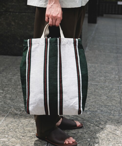 URBAN RESEARCH DOORS（アーバンリサーチドアーズ）の「2WAYストライプトートバッグ（トートバッグ・メンズ・GREEN/L.BLUE/ORANGE・-）」の4枚目の写真