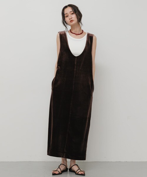 SENSE OF PLACE by URBAN RESEARCH(センスオブプレイスバイアーバンリサーチ)の「Uネックベロアワンピース(ワンピース・レディース・BLACK/BROWN・One/COMPACT)」の19枚目の写真